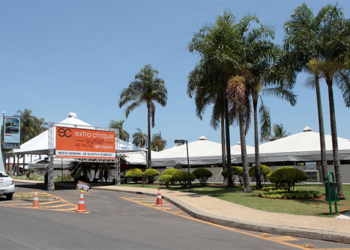 PRAÇA DE ALIMENTAÇÃO