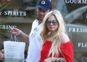 POR ONDE ANDA AVRIL LAVIGNE?