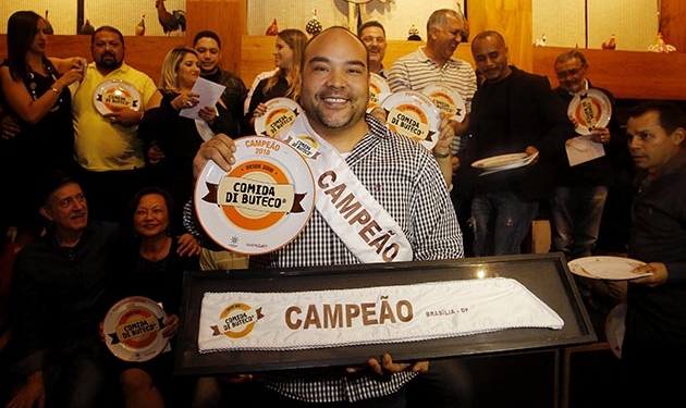 CAMPEÃO