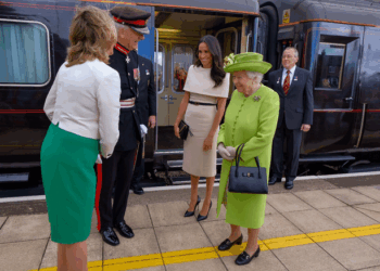 PRIMEIRA VISITA OFICIAIL