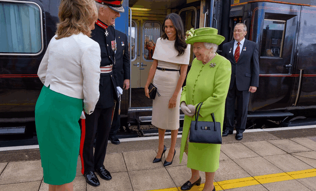 PRIMEIRA VISITA OFICIAIL