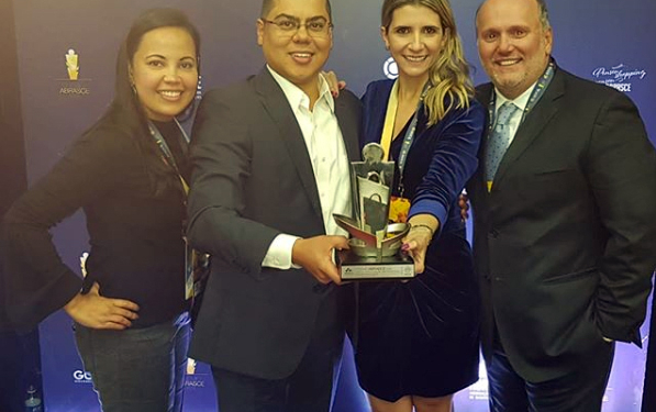 OSCAR DOS SHOPPING CENTERS