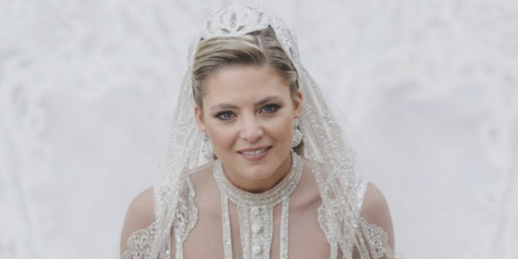 Christina Mourad se casa com filho de Elie Saab usando vestido assinado pelo designer