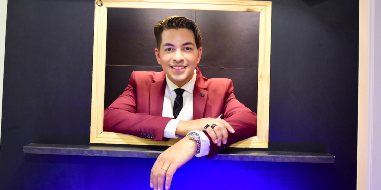 Jota Junior comemorou B-Day inspirado no gala do Oscar