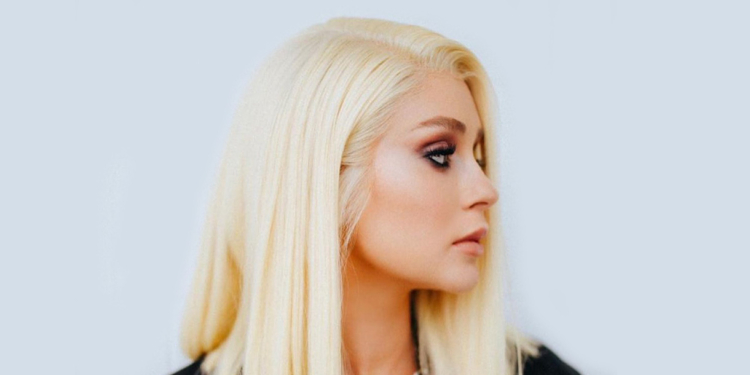 “BLONDE FINALLY”. Marina Ruy Barbosa troca os fios ruivos pelo loiro