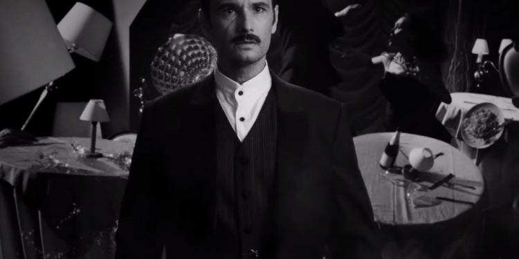 O Boticário traz Rodrigo Santoro na campanha do novo perfume “The Blend”