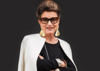 “A elegância do agora”. Costanza Pascolato comemora 80 anos com novo livro