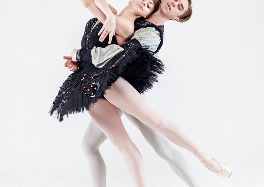 Ballet de São Petersburgo estreia turnê brasileira no Centro de Convenções Ulysses Guimarães