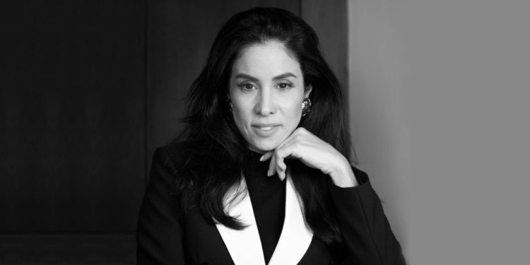 Janaina Ortiga, hoje consultora de negócios, fala sobre seu novo empreendimento “O Lojista de Sucesso”