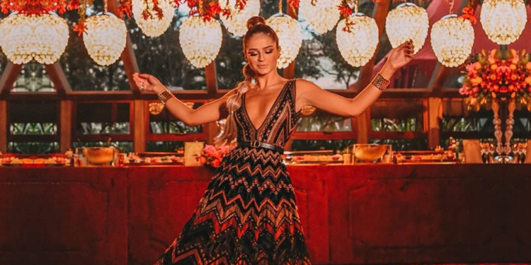 Thássia Naves reúne amigos e familiares para chá bar badalado em Uberlândia