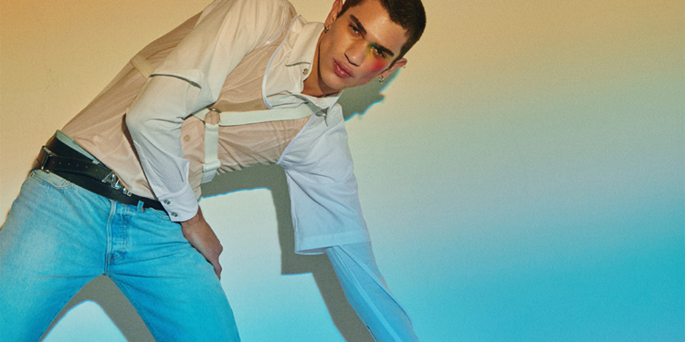 Levi’s customiza peças com 100% das vendas para centro de acolhimento LGBTQ+