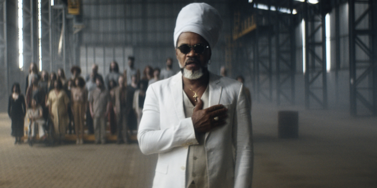 Carlinhos Brown lança música e videoclipe para conscientizar sobre prevenção do suicídio