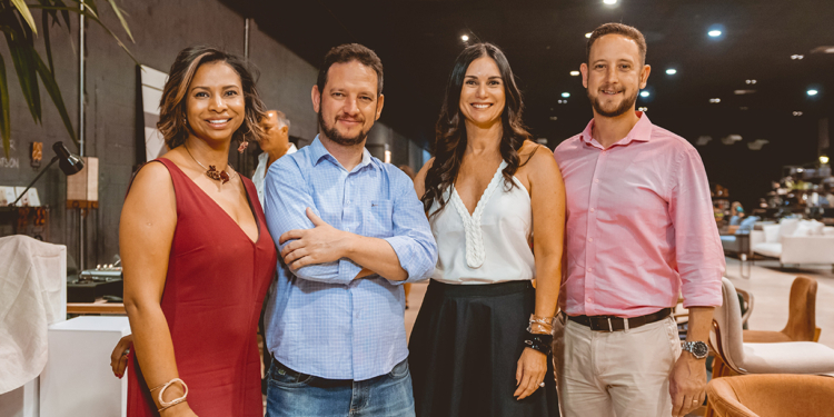 Coquetel marca a abertura da Feira Conexão Design do Galpão – Casa em Movimento