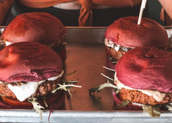 Páprica faz soft sale de burger vegano