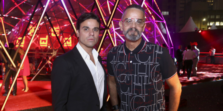 Helbor e Toledo Ferrari promoveram luxuosa festa de pré-lançamento do W Residences São Paulo