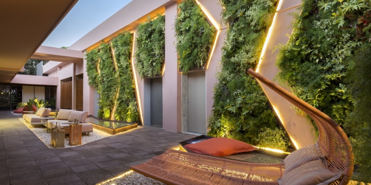 Ambiente “Estar Lá Fora” evidencia os benefícios da natureza na mostra CASACOR Brasília