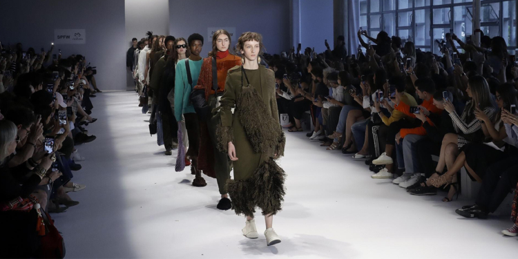 SPFW N48. Vai começar a maior semana de moda da América Latina. Confira o line-up!