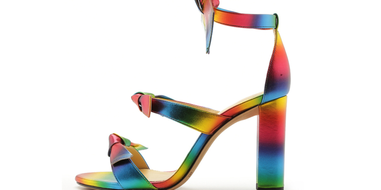  Alexandre Birman lança coleção Spring-Summer 2020