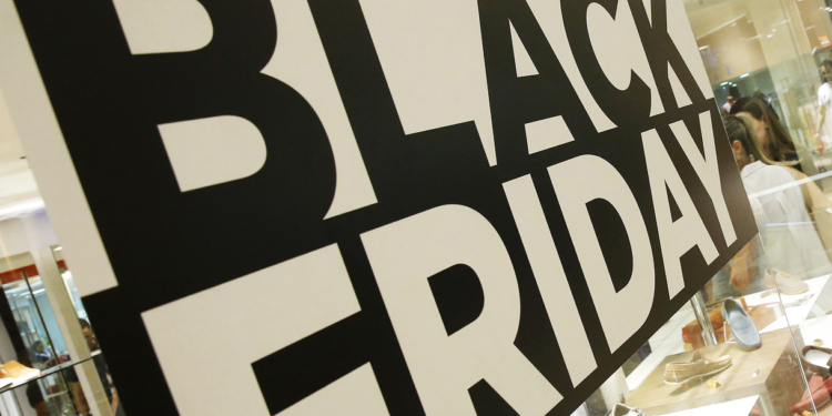 BLACK FRIDAY: shoppings da capital promovem grande dia de compras com horário estendido e sorteios