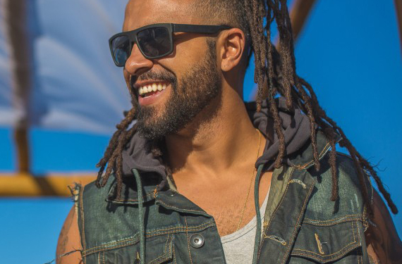 Doma Rooftop lança projeto “Amô de Domingo” com Guga Camafeu