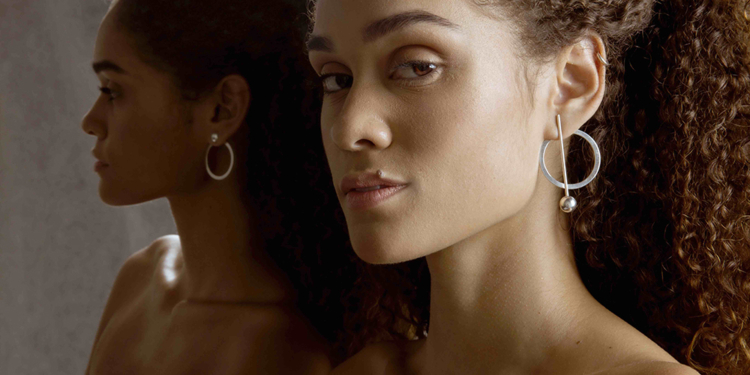 Designer de joias Fernanda Preto lança coleção minimalista “Ritmo”