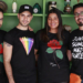 JUNTOS SOMOS MAIS FORTES: Gente solidária veste lindas t-shirts para campanha “A Grandeza da União”