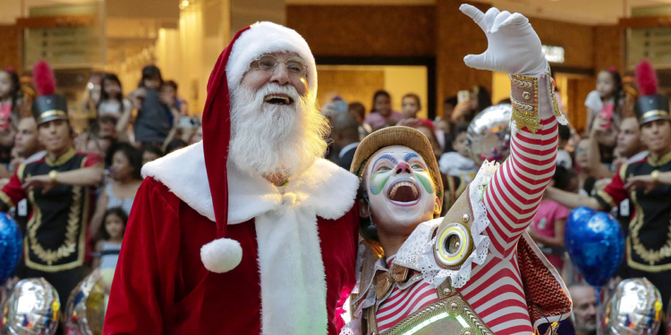 ParkShopping recebe Papai Noel em tarde solidária e lança campanha cheia de prêmios