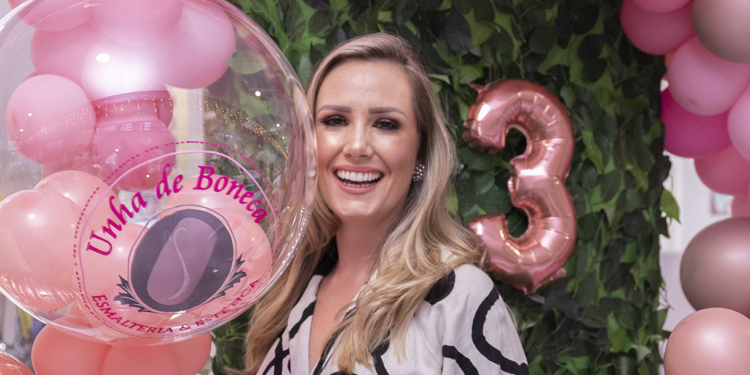 Esmalteria Unha de Boneca comemora 3 anos com renovação da marca e novos serviços