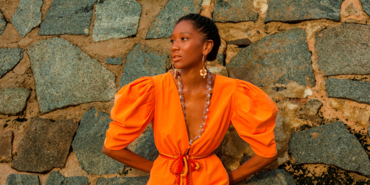 FRESH. Avanzzo lança campanha de Alto Verão 2020 fotografada na Bahia