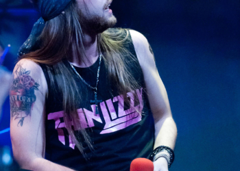 GUNS N’ ROSES: Um dos covers mais famosos se apresenta no UK Music Hall