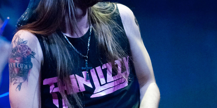 GUNS N’ ROSES: Um dos covers mais famosos se apresenta no UK Music Hall