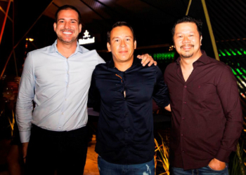 Bar 2gather inaugura no Pontão em noite de festa