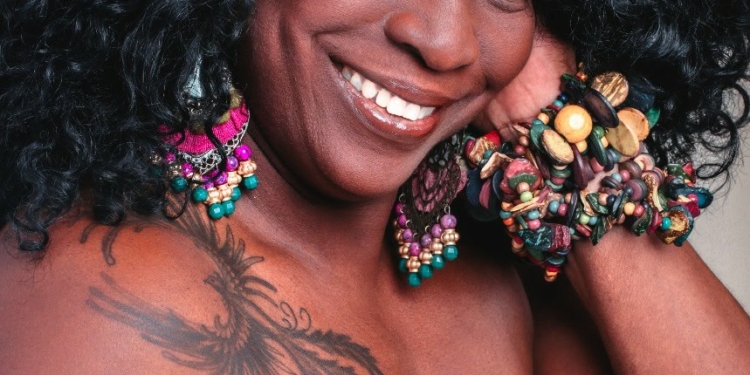 Feijuca do Iate 2020 dá início às festividades carnavalescas com muito samba e axé