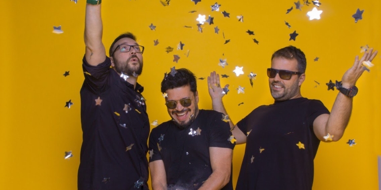 Pré-carnaval do Bloco Eduardo & Mônica promove folia para crianças e adultos