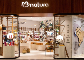 Natura cria o 4º maior grupo de beleza do mundo após aquisição da Avon