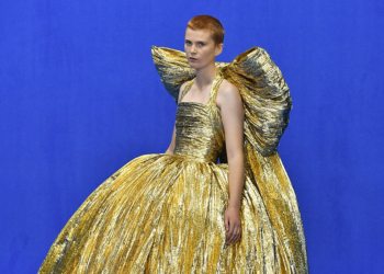 Balenciaga volta a desfilar na Alta-Costura depois de 52 anos