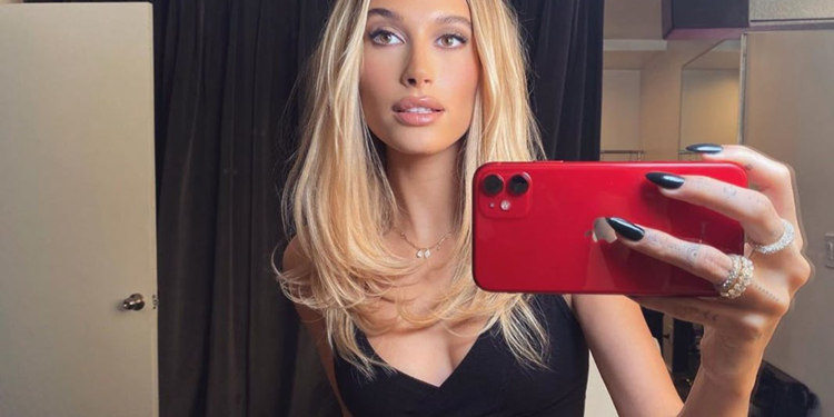 NEW TREND: loiro com raiz natural reina entre as celebridades hollywoodianas