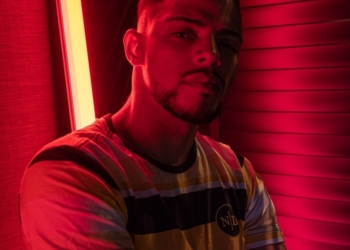 Dono do hit “Tudo OK”, JS O Mão de Ouro se apresenta em Brasília na festa Imagina no Favela Sounds