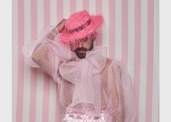 Pink Squad: Alexia Hientsch cria coleção toda rosa para o Baile da Arara