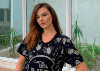 Musas do Camarote Nº1 apresentam camisas assinadas pela Colcci