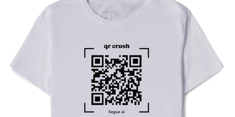 QR Crush: Reserva cria camiseta de carnaval que revela perfil do Instagram