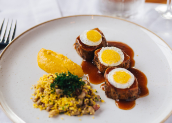 Chef Ronny Peterson lança menu executivo de segunda a quinta no Aroma