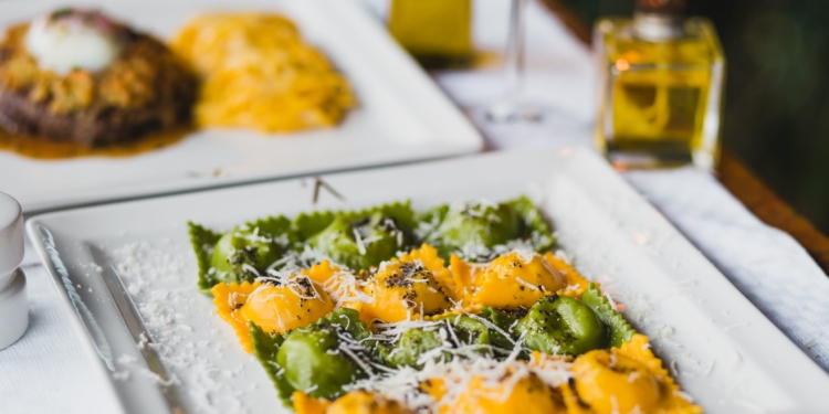 ‘A Mano começa a operar delivery com menu especial a partir desta semana