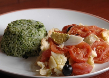 Dom Francisco celebra Mês da Mulher com prato “Bacalhau ao Forno” com exclusividade