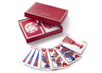 Baccarat lança jogo de cartas exclusivo desenhado por Alexandre Benjamin Navet
