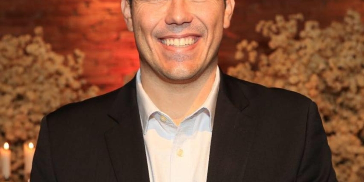 Abrasel busca medidas para minimizar impacto no setor de bares e restaurantes