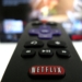 Netflix Party: contra o isolamento, o mundo descobre formas de ver séries e filmes em conjunto