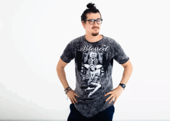 Comediantes levam diversão ao público nas redes do Brasília Shopping