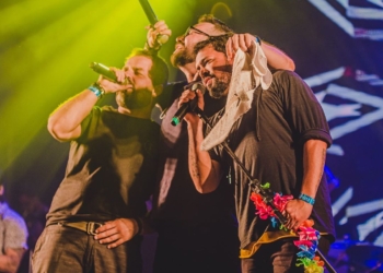 Bloco Eduardo e Mônica faz live beneficente através do YouTube