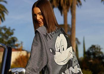 Colcci lança Disney Collection com Camila Coelho na campanha